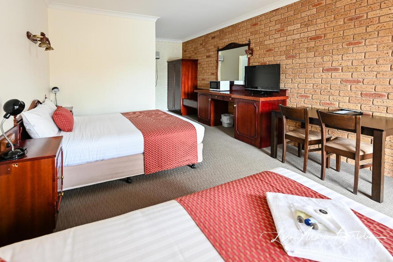 Narrandera Club Motor Inn Екстериор снимка
